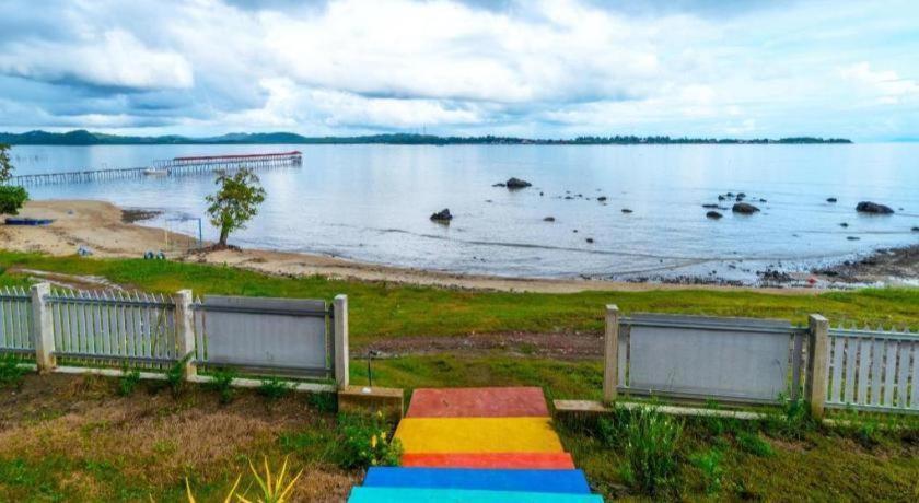 Dreamland Beach Holiday Кудат Екстер'єр фото