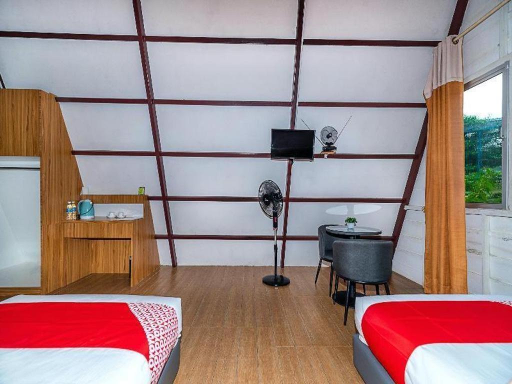 Dreamland Beach Holiday Кудат Екстер'єр фото