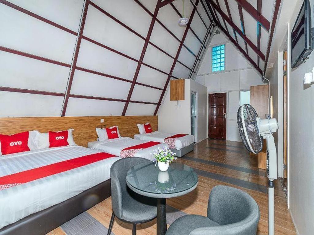 Dreamland Beach Holiday Кудат Екстер'єр фото